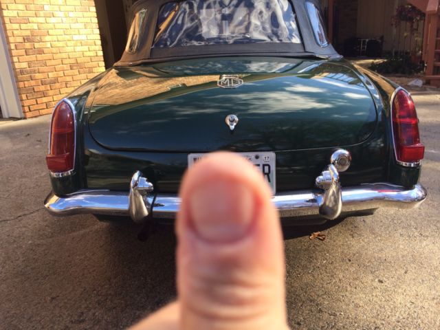 1967 MG MGB Roadster - photo 4