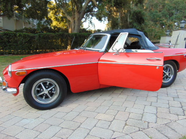 1974 MG MGB Black - photo 5