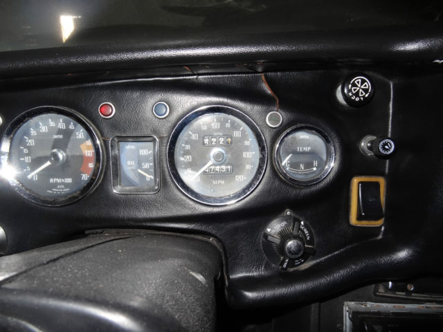 1972 MG MGB Roadster Convertible - photo 10