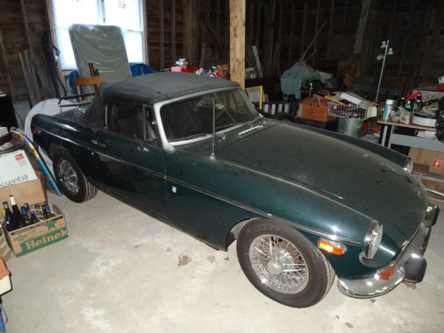 1972 MG MGB Roadster Convertible - photo 2