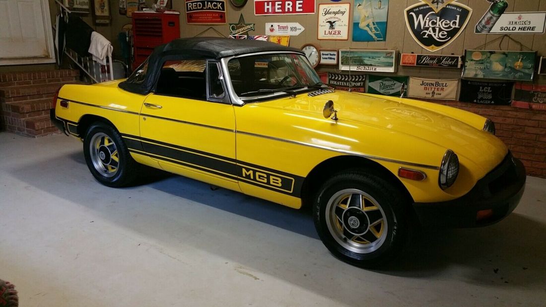 MGB Super Low Miles - Numbers Matching - Quality Driver - No Reserve Auction !!! 1977 MG MGB