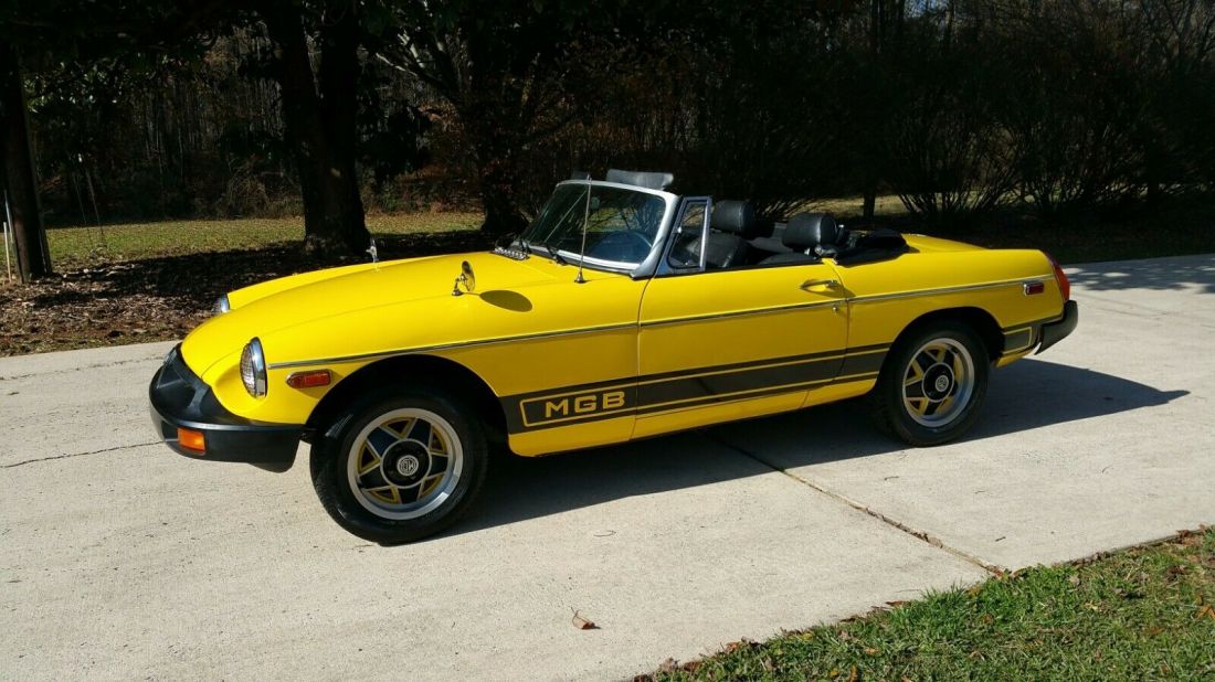 1977 MG MGB - photo 2