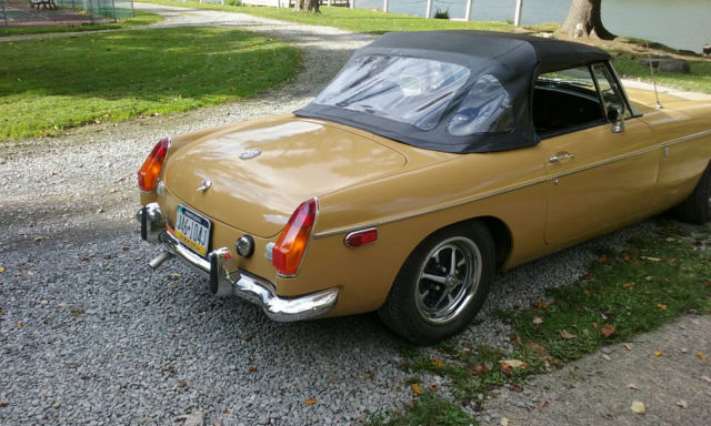 1972 MG MGB convertible - photo 4