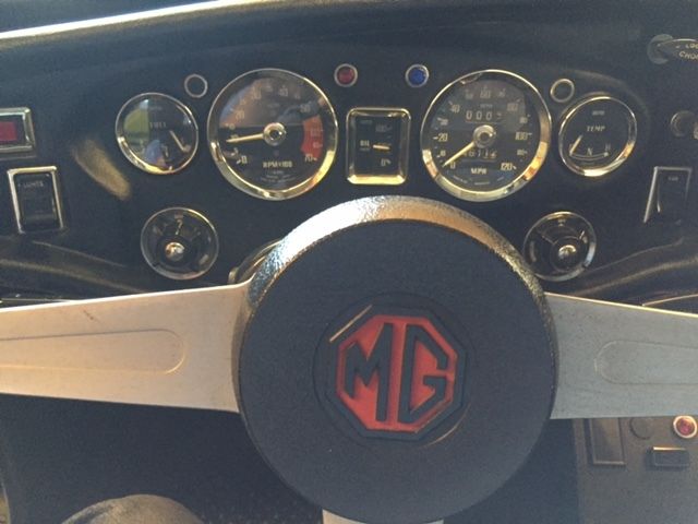 1974 MG MGB GT - photo 8