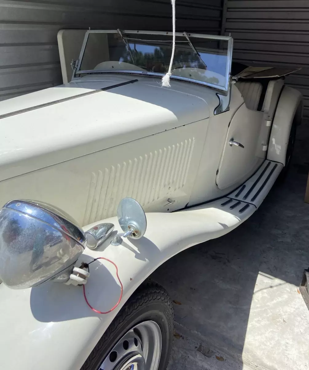MGTD 1952 rust free,straight,exc metal and wood-many new parts 1952 MG T-Series