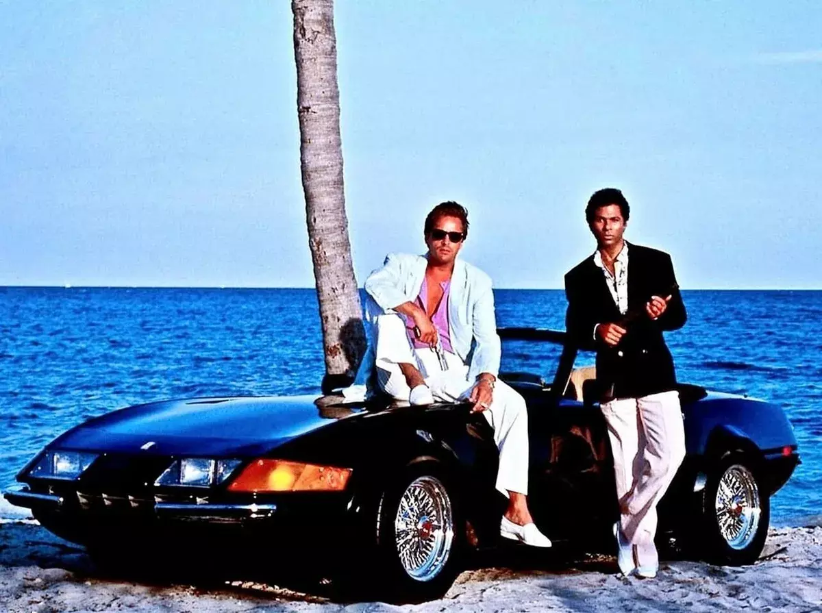 MIAMI VICE Tom McBurnie Daytona Spyder Body Kit kitcar Corvette 1971 Replica/Kit Makes