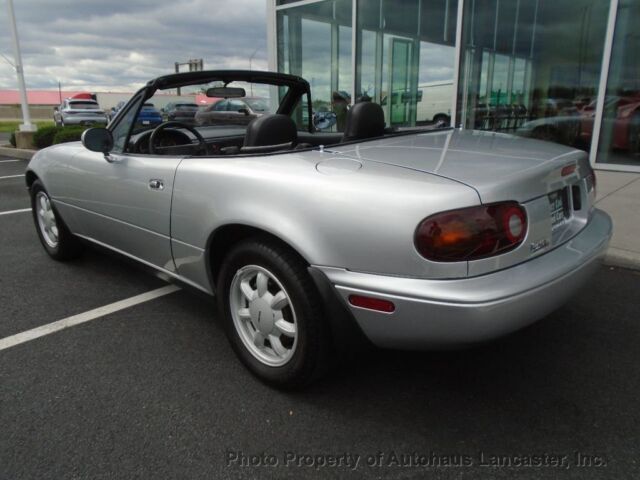1991 Mazda MX-5 Miata 2dr Coupe Convertible - photo 6