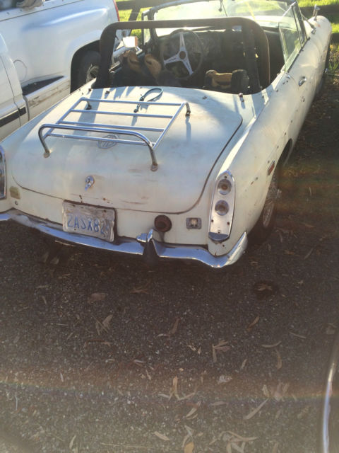 MID 60'S MG MGB CAR - FOR PARTS OR RESTORATION 1963 MG MGB