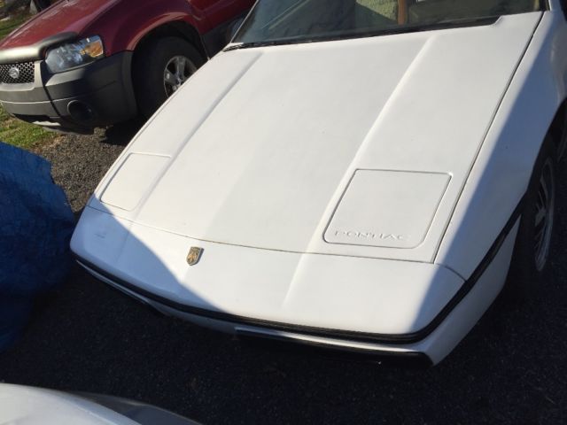1984 Pontiac Fiero - photo 4
