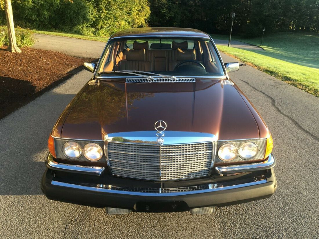 1977 Mercedes-Benz 400-Series 6.9 - photo 4