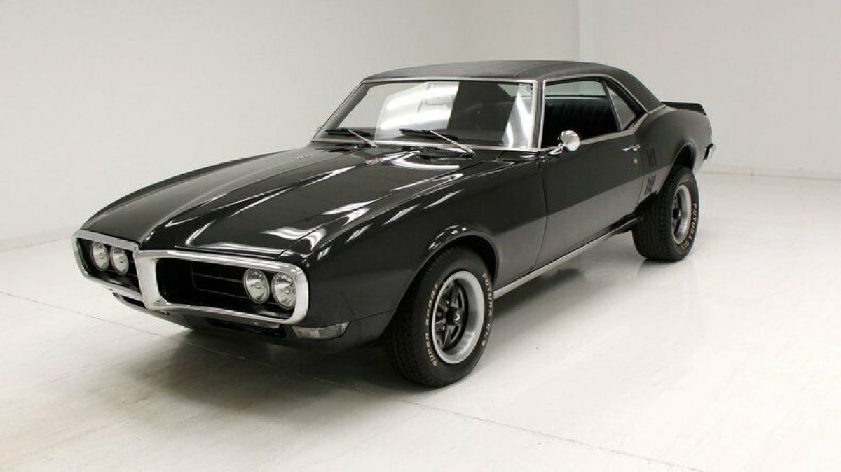 Miles Deep Metallic Black/Rebuilt 350ci V8 5-Speed/Showroom Interior 1968 Pontiac Firebird 350