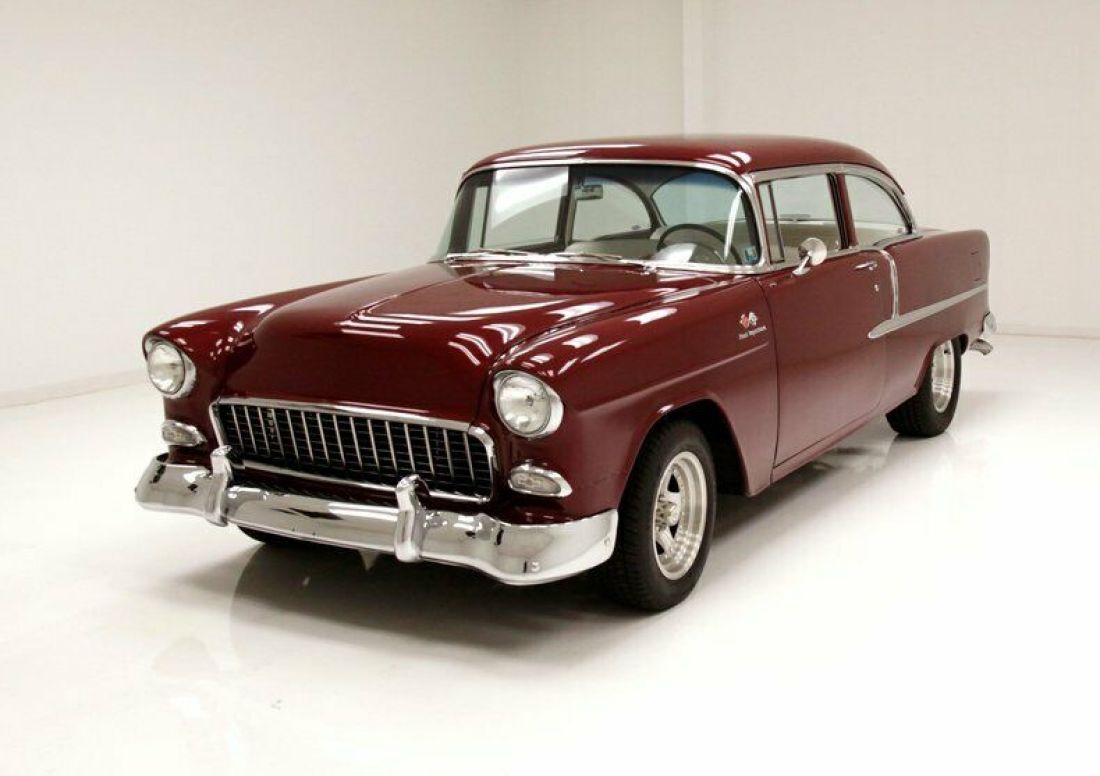 Miles Deep Paint/Mirror Like Chrome/LT-1 V8 700R4 Trans/Resto-Mod 1955 Chevrolet Bel Air/150/210