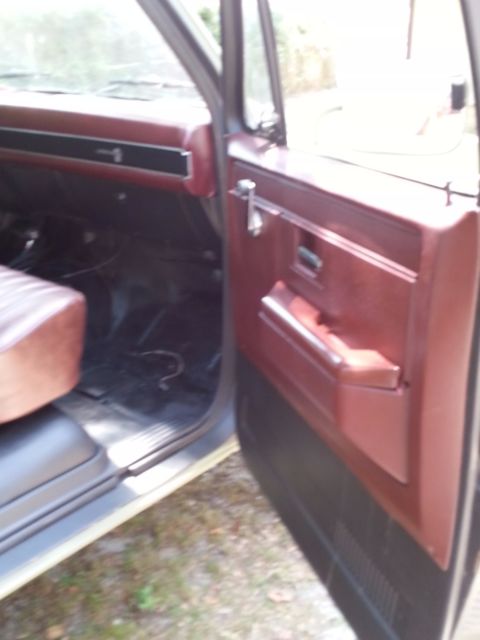 1984 Chevrolet C/K Pickup 3500 Custom Deluxe - photo 11