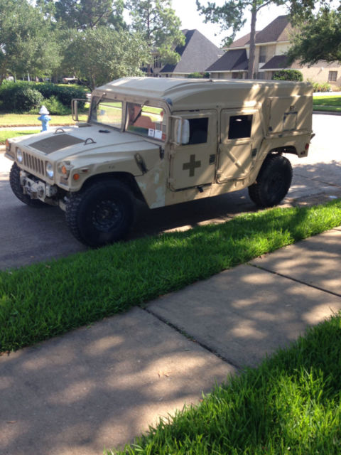 MILITARY HUMVEE AMBULANCE 1987 Hummer H1 M998