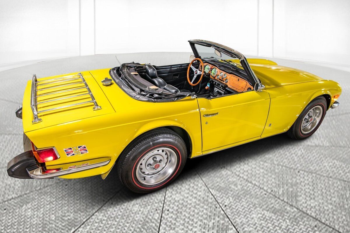 1976 Triumph TR-6 Roadster - photo 9