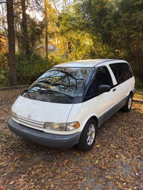 Minivan. For sale in Athens, GA 1993 Toyota Previa