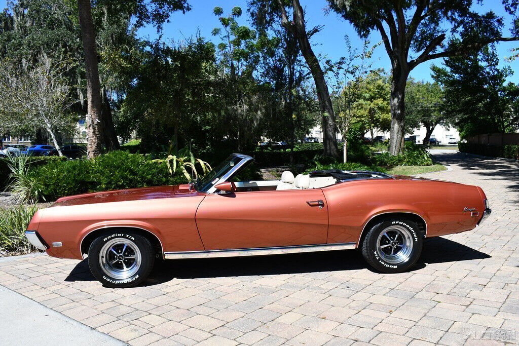 1969 Mercury Cougar Restored Amazing very Rare Color Combination! - photo 3
