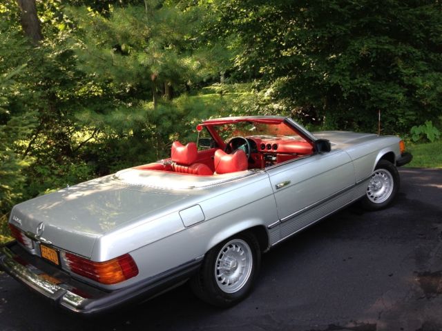Mint 1979 Mercedes-Benz 450SL Rare Color Combination Silver/Red Leather Int. 1979 Mercedes-Benz 400-Series 450SL