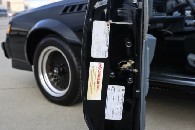1987 Buick Regal GNX - photo 7