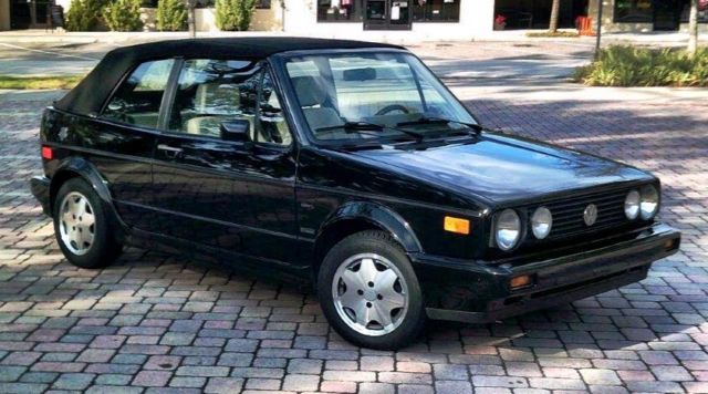 MINT 1993 VOLKSWAGEN COLLECTORS EDITION CABRIOLET - VERY LOW MILES 1993 Volkswagen Cabrio Collectors Edition