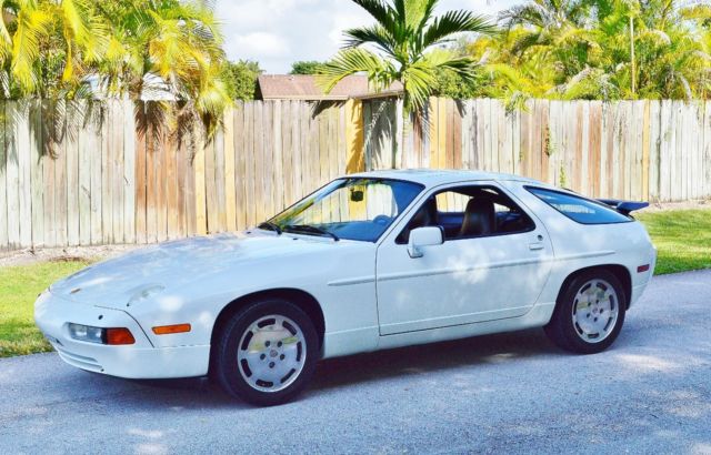 1987 Porsche 928 2 Door Coupe