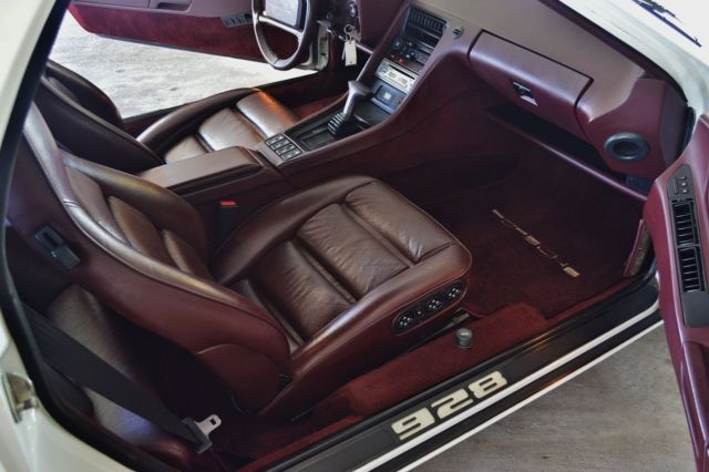1987 Porsche 928 2 Door Coupe - photo 13