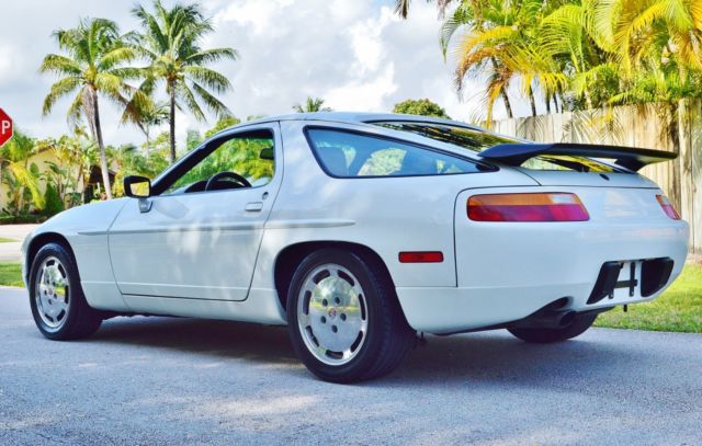 1987 Porsche 928 2 Door Coupe - photo 3