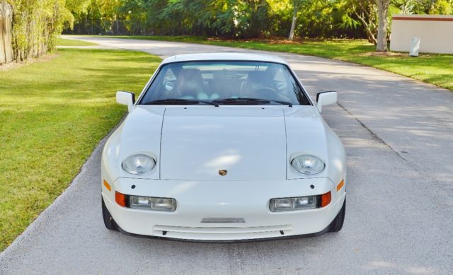 1987 Porsche 928 2 Door Coupe - photo 5