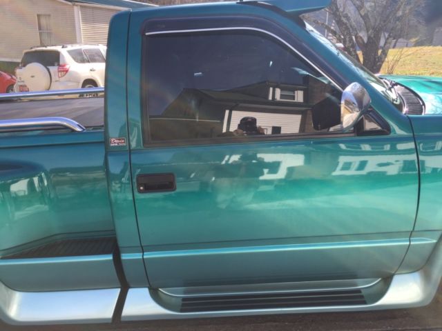 1994 Chevrolet C/K Pickup 1500 Dixie Custom Trim - photo 10