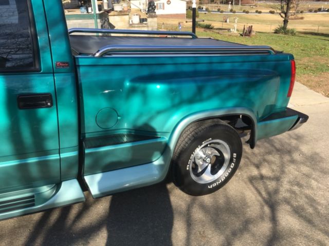 1994 Chevrolet C/K Pickup 1500 Dixie Custom Trim - photo 3