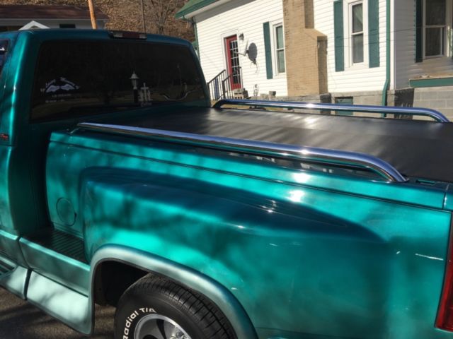 1994 Chevrolet C/K Pickup 1500 Dixie Custom Trim - photo 4