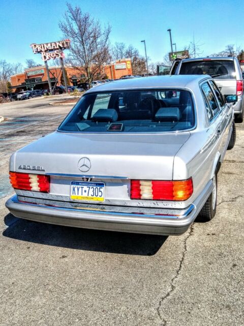 1986 Mercedes-Benz 400-Series - photo 3
