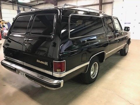1988 Chevrolet Suburban - photo 5