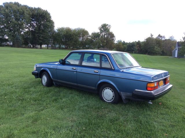 1986 Volvo 240 DL - photo 2