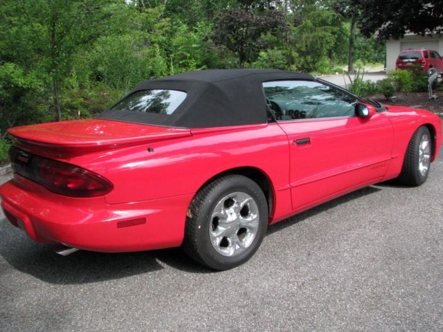 1992 Pontiac Firebird Base Convertible 2-Door - photo 11