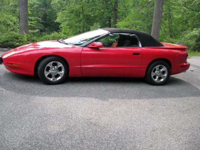 1992 Pontiac Firebird Base Convertible 2-Door - photo 8