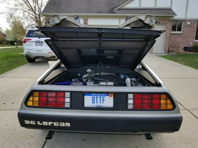 1982 DeLorean DMC-12 - photo 4