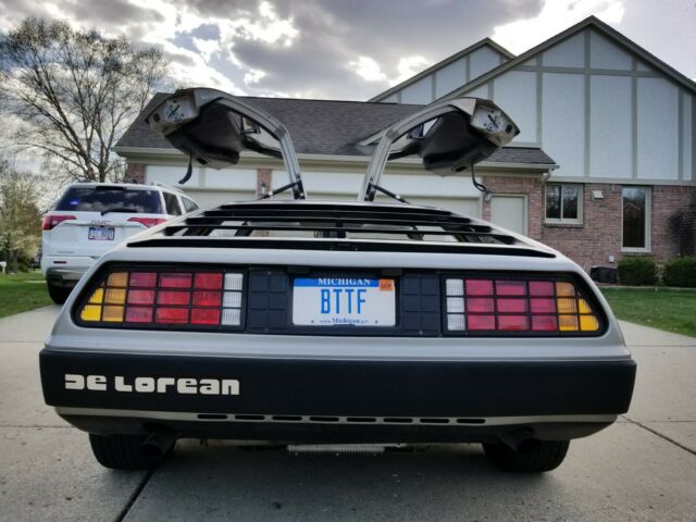 1982 DeLorean DMC-12 - photo 6