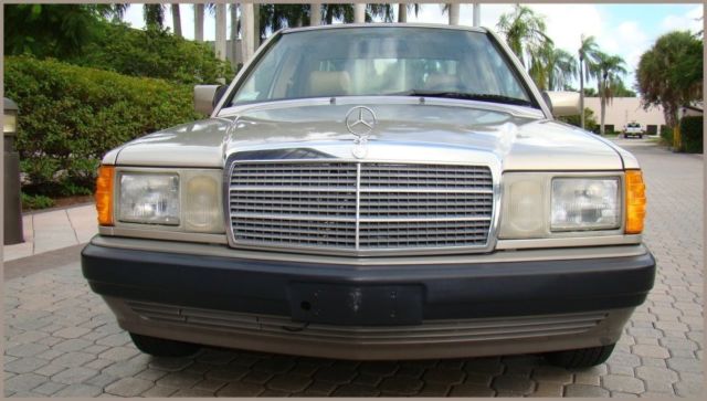 1993 Mercedes-Benz 190-Series E - photo 4