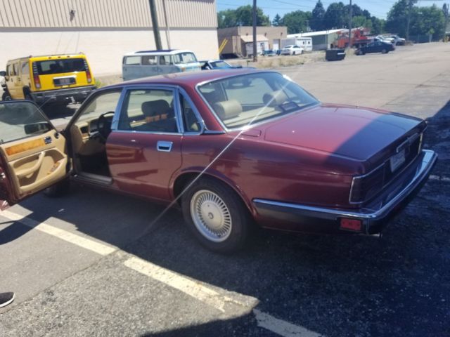 Mint Condition Jaguar XJ6 Clean inside/out, runs like new! Collectors Item! 1993 Jaguar XJ6