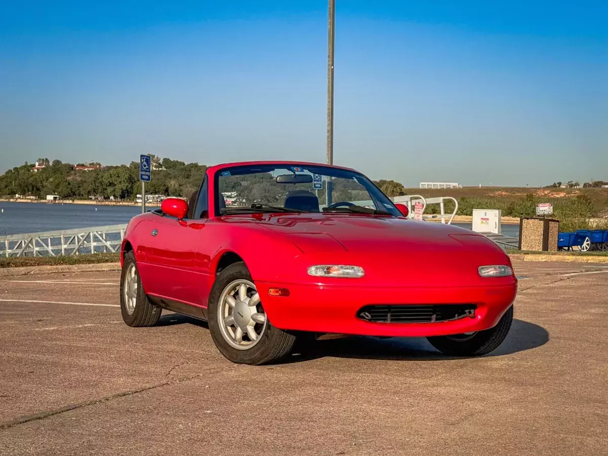 Mint Condition, Museum Quality - Garaged Entire Life - Dealer Papers - 19k miles 1990 Mazda MX-5 Miata MX-5