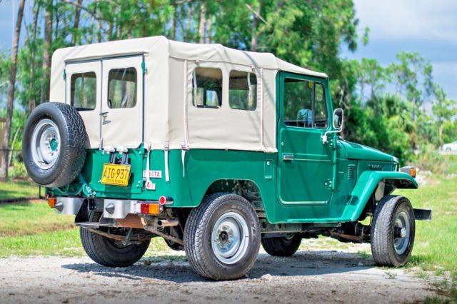 1977 Toyota Land Cruiser FJ40 - photo 2