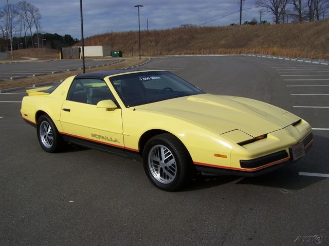 1987 Pontiac Firebird FORMULA 1500 ORG MILES PRISTINE STOCK BENCHMARK QUALITY - photo 3
