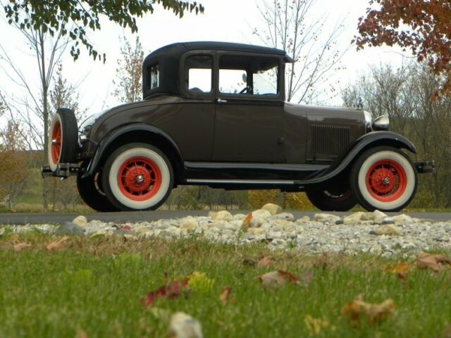 1929 Ford Model A Special Coupe - photo 3