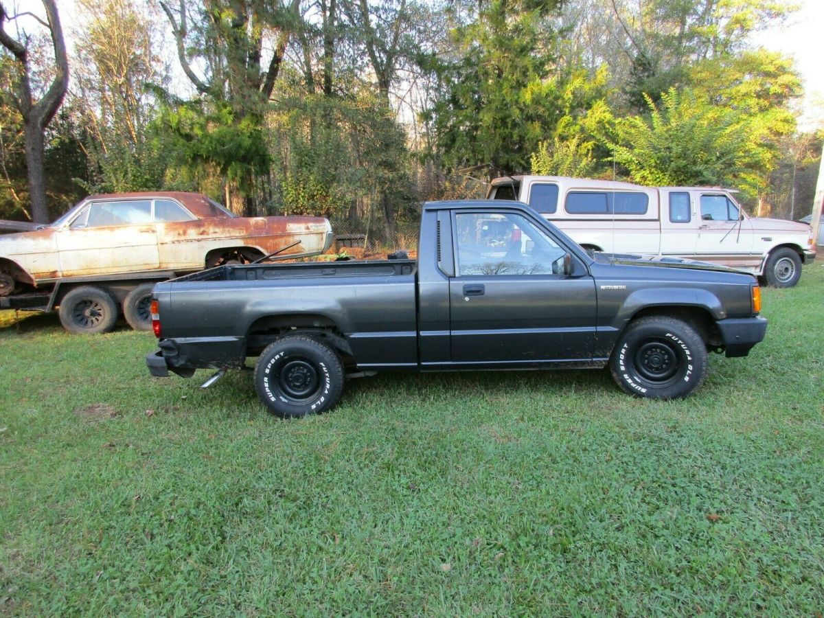 1992 Mitsubishi Mighty Max - photo 10