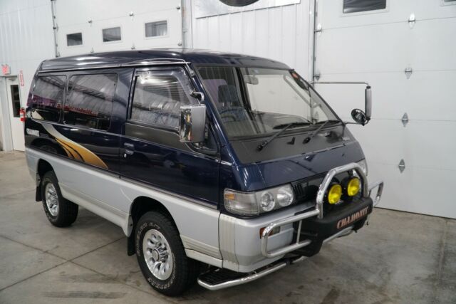1993 Mitsubishi Delica - photo 10