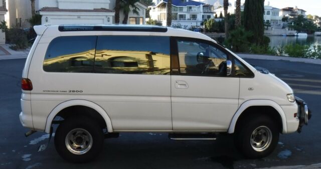1980 Mitsubishi Other - photo 2