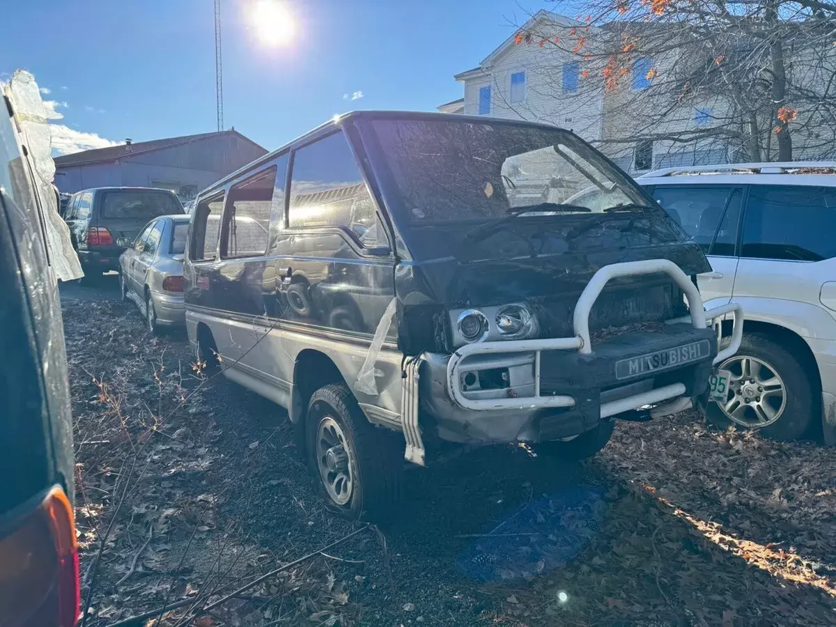 Mitsubishi Delica l300 1979 Mitsubishi Other