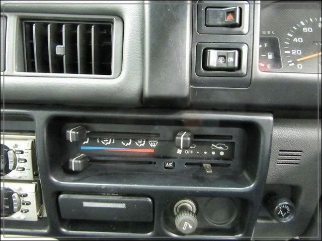 1990 Mitsubishi delica Base model - photo 10