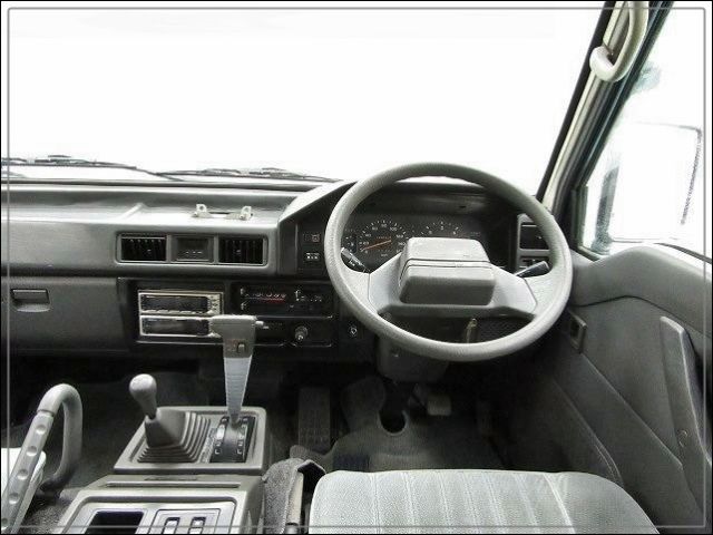 1990 Mitsubishi delica Base model - photo 6